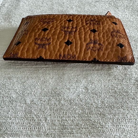 MCM Visetos Key Pouch - Picture 6 of 11